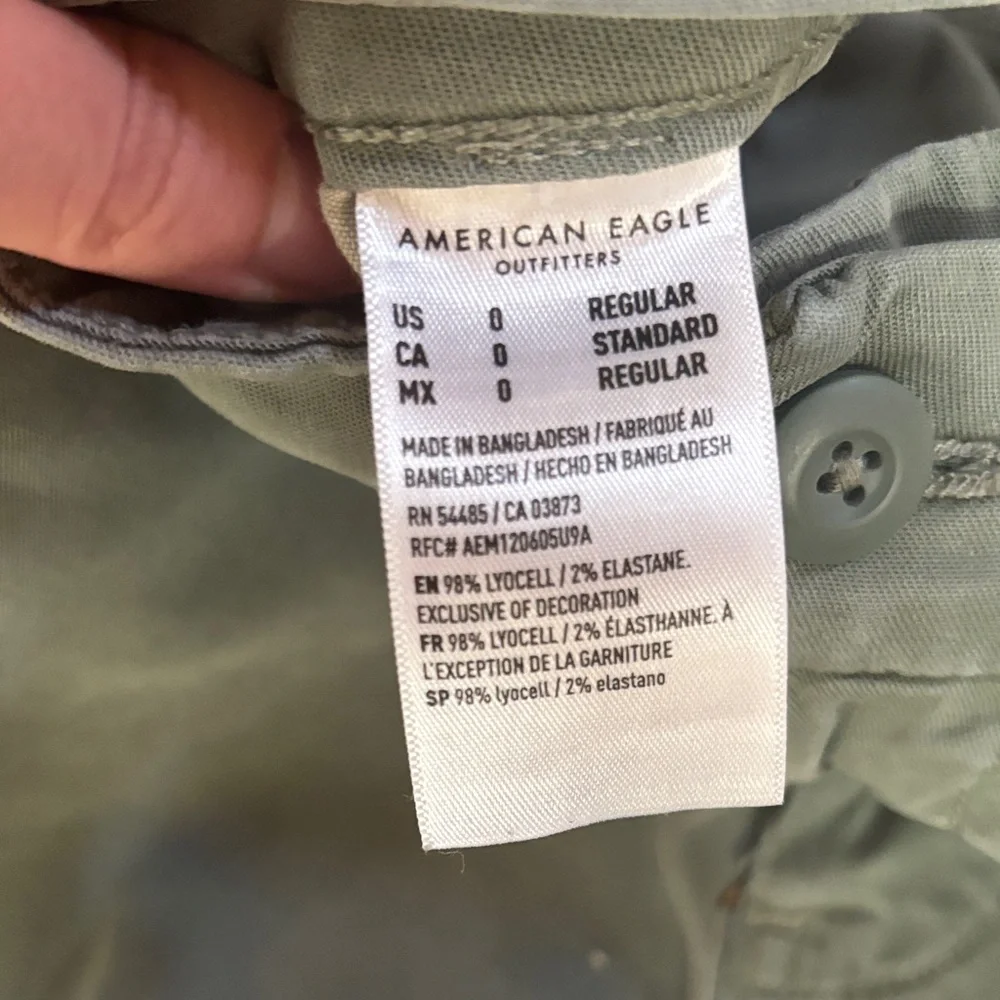 Womens Green Cargo Pants - Casual Utility Style